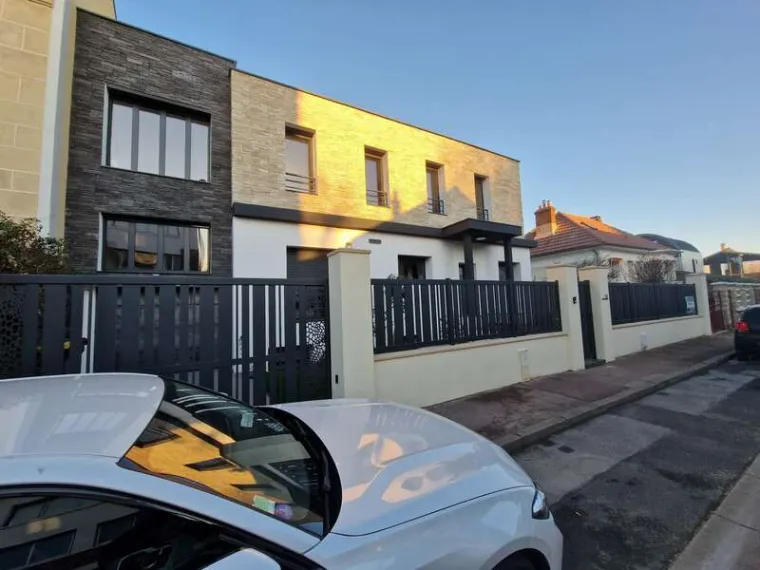 surélévation maison 140 M2