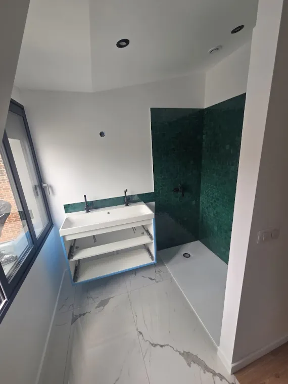 Rénovation de salle de bains à Le Vésinet (78) – MAV Construction