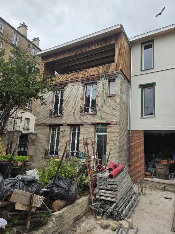 Surélévation et extension de maison à Rueil-Malmaison (92) – Devis gratuit