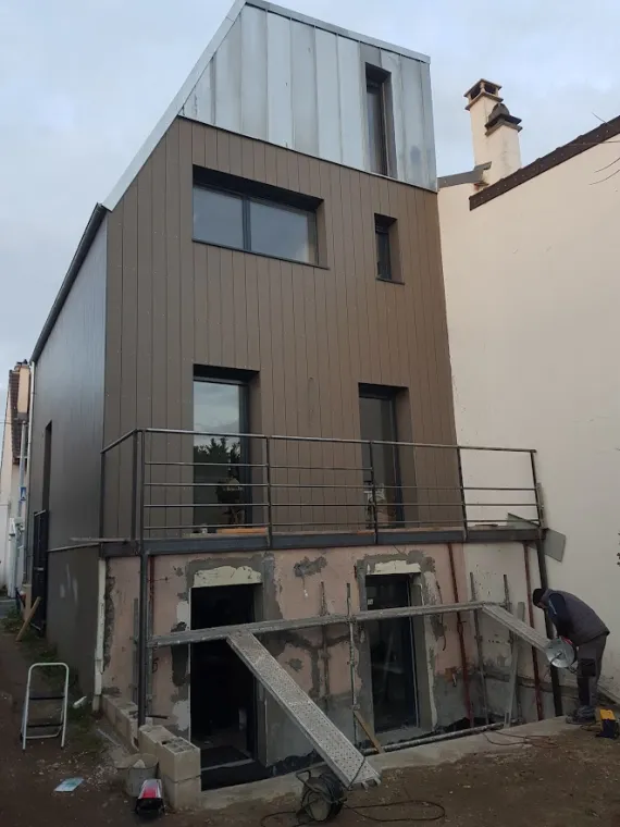 Extension et surélévation de maison à Malakoff (92240)