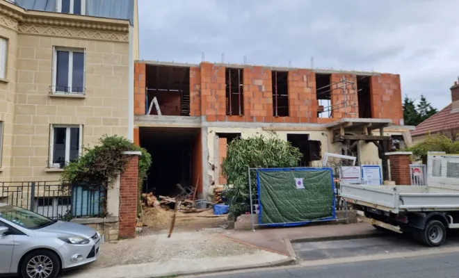 Maçonnerie :brique en terre cuite 