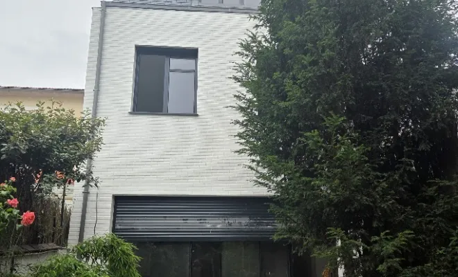 Surélévation et d’extension de maison à Saint-Cloud (92) – M.A.V Construction